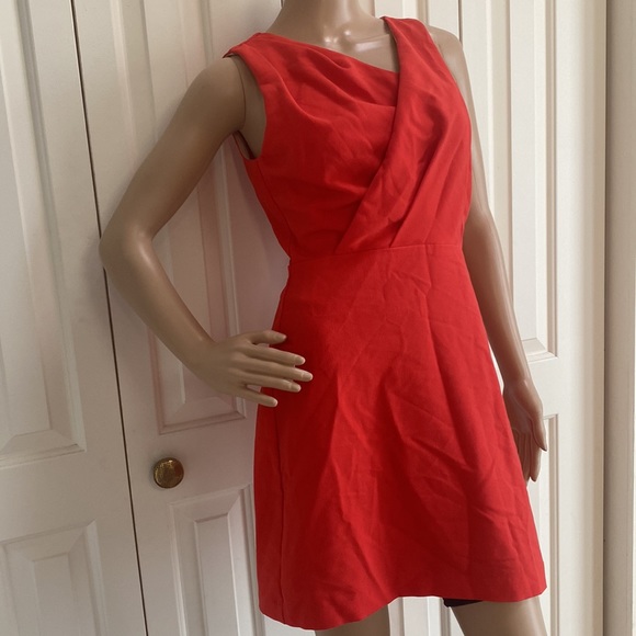 Teeze Me Juniors Size 7 Red/Orange mini Dress. So pretty. Cross Front. Sleeveles - Picture 2 of 12